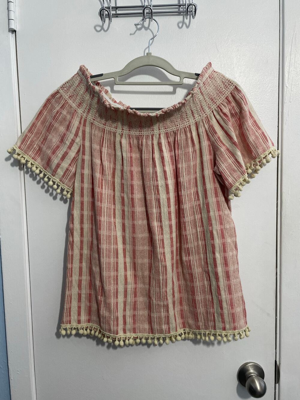 Antibes Blanc Blouse Small Pink Striped Textured Off The Shoulder Fringe Boho